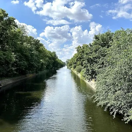 210 M2 Loft Mit Terasse 2b 3r Kreuzberg Apartman