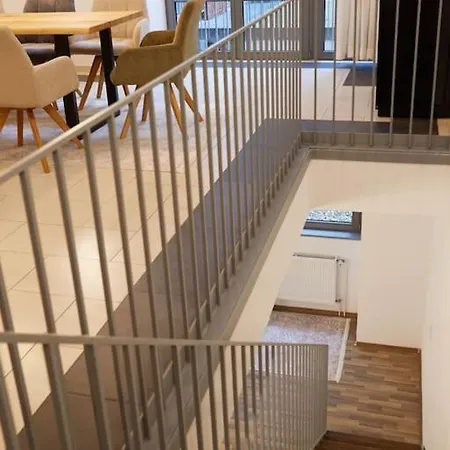 Appartamento 210 M2 Loft Mit Terasse 2b 3r Kreuzberg *