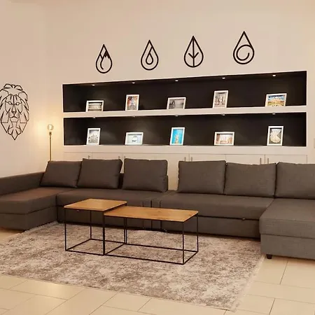 Appartamento 210 M2 Loft Mit Terasse 2b 3r Kreuzberg *